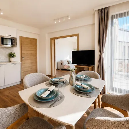 Appartement Azur Luxury - Private Garage - Steps From The